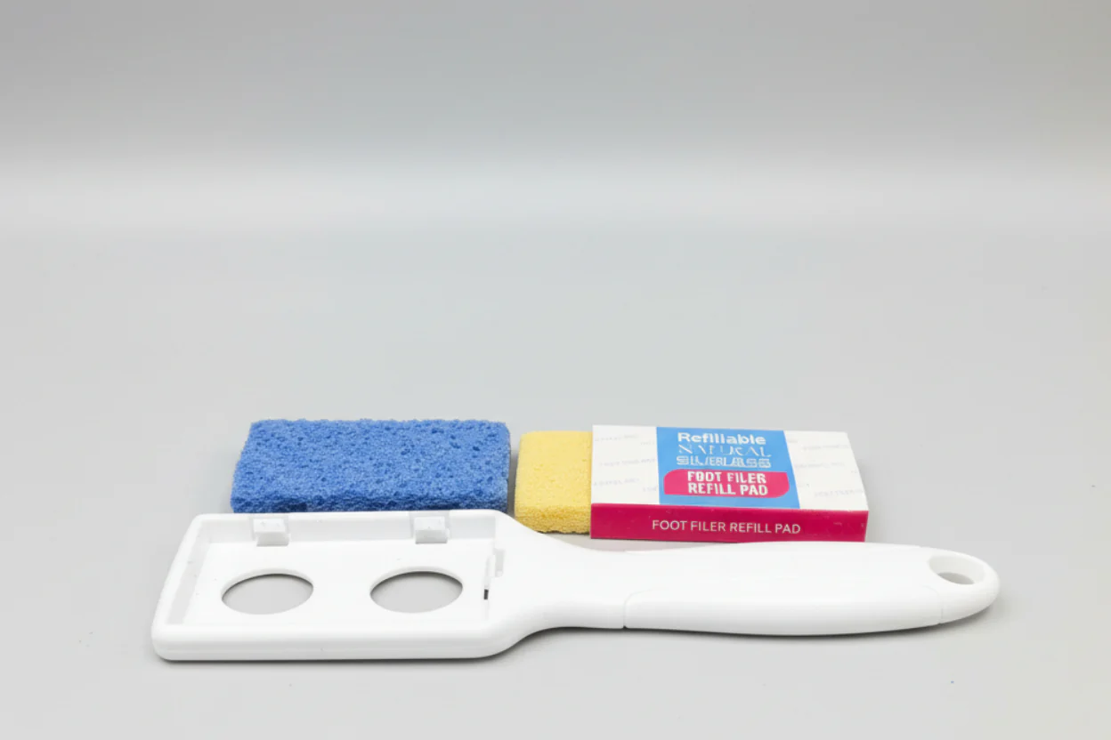 Refillable Pumice Pedicure Tool Kit (2 pcs of pumice) - Image 2
