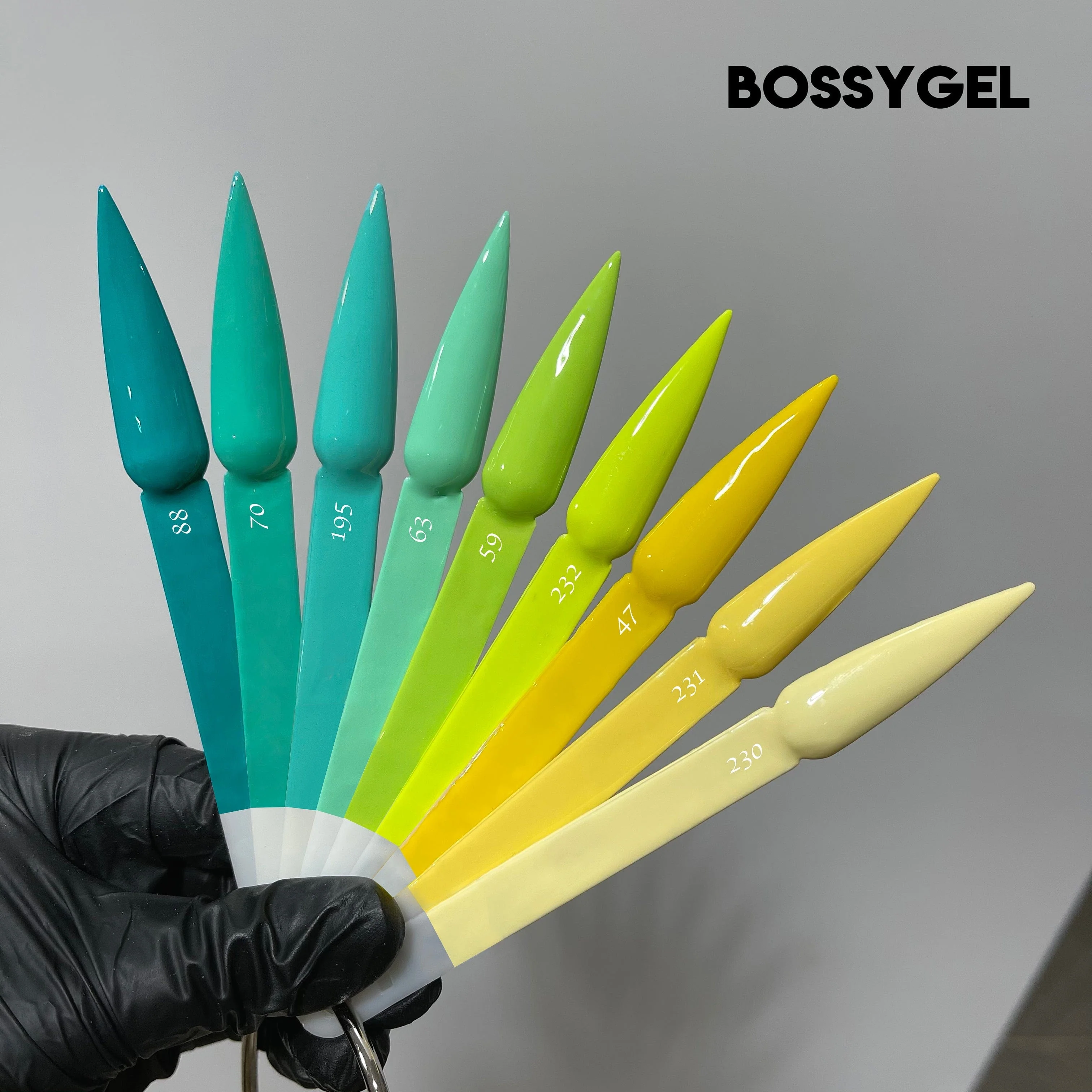 Bossy Gel Polish BS 070 Candy Mint - Image 2