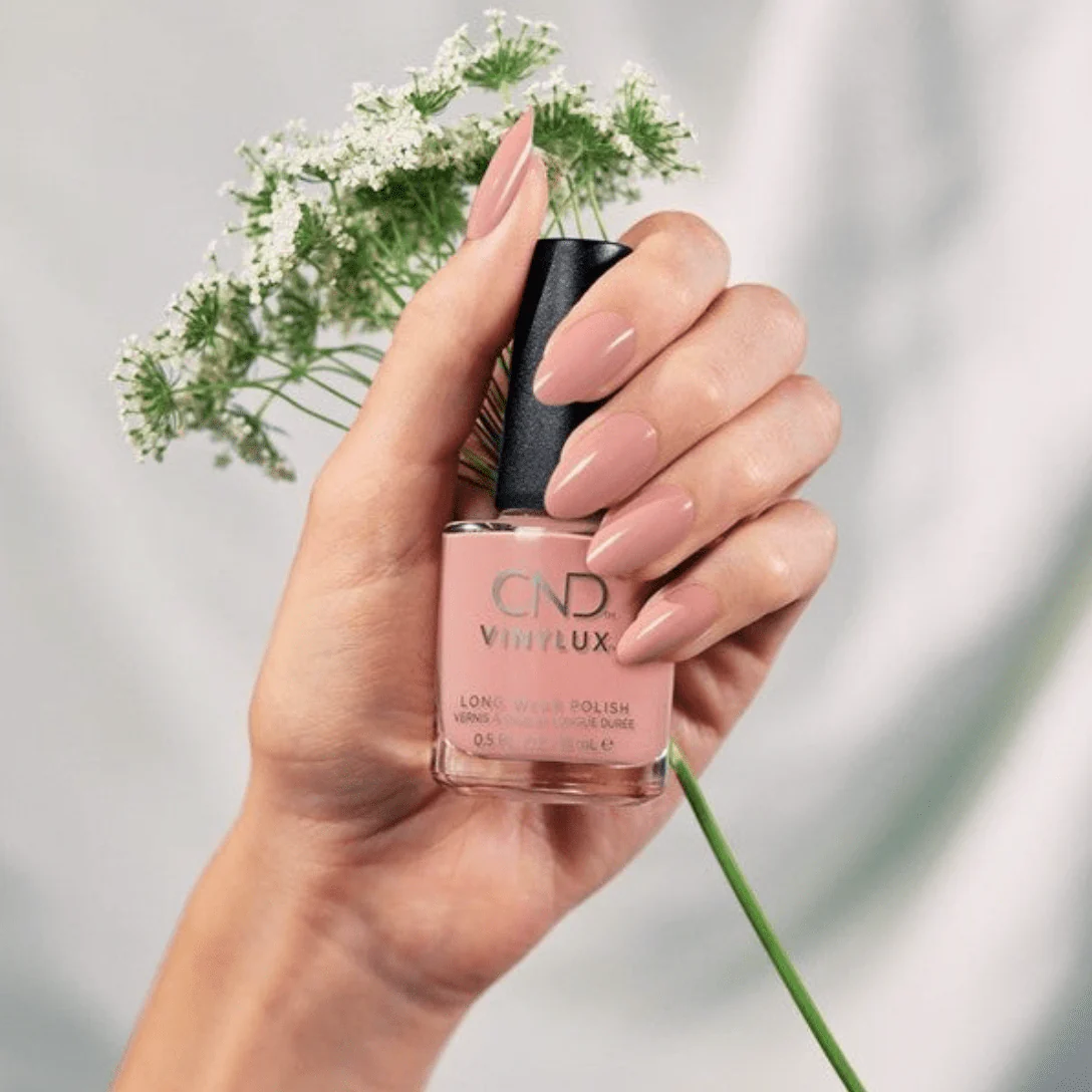 CND Vinylux 347 Soft Peony - Image 2