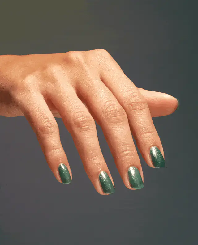 OPI Gel Color GC H016 Feelin’ Capricorn-y - Image 2