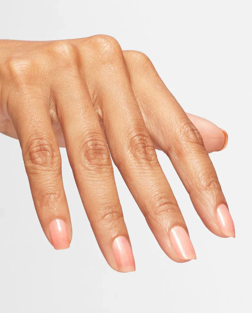 OPI Infinite Shine ISL136 Bubblegum Glaze - Image 4